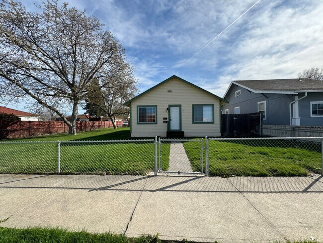 Foto del edificio - Single Family Home in Downtown Kennewick