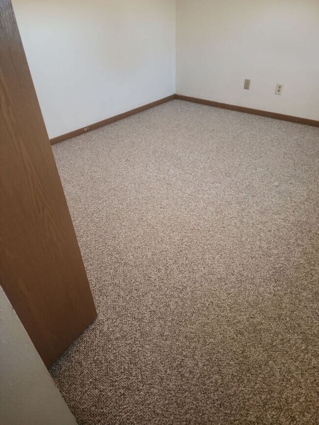 Foto del edificio - Spacious 3 Bedroom Apartment in Montgomery – $1,100/month