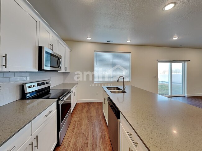 Building Photo - 212 Allen Ln
