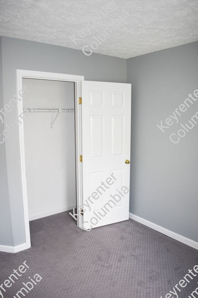 Building Photo - Peaceful Living in Southfield – Beautiful Nottingham Home on a Cul-de-Sac