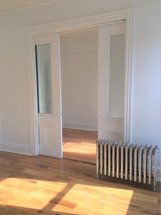 Foto del edificio - 829 Quincy St