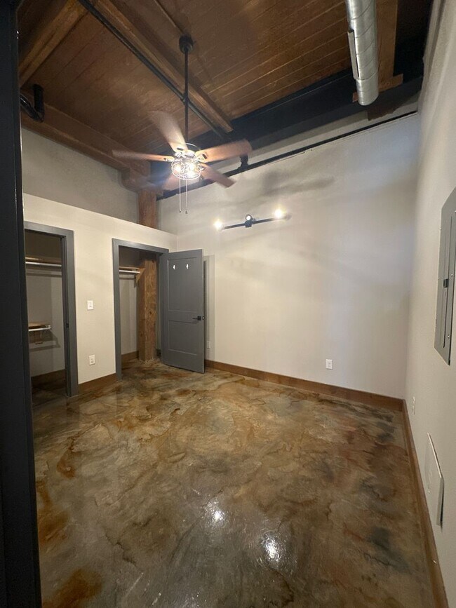 Foto del edificio - 1 Bedroom 1 Bathroom Apartment in Red Lion, PA