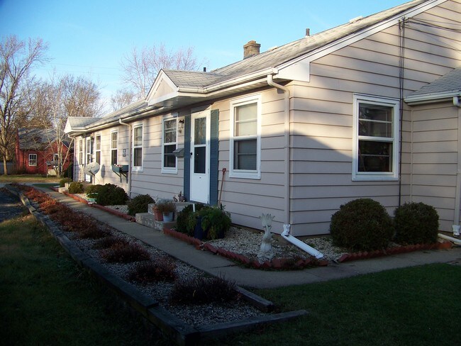 back side of building - 529 Olive Ct