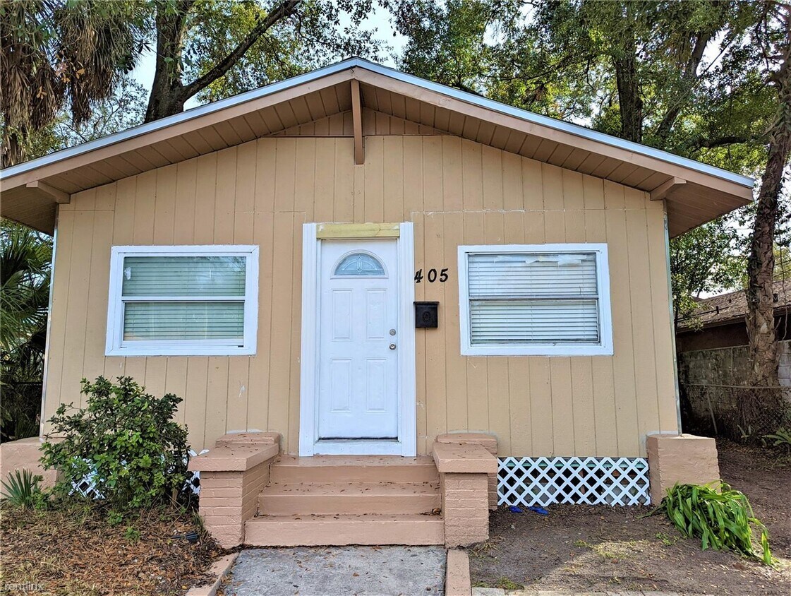 Primary Photo - 3 br, 1 bath House - 405 E Dr Martin Luthe...
