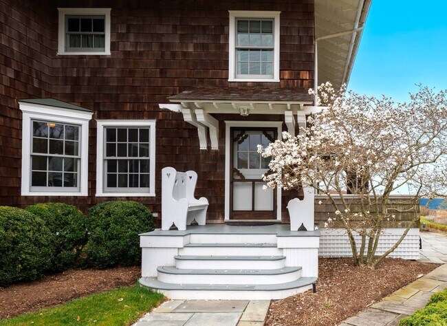 Foto del edificio - 219 Quimby Ln