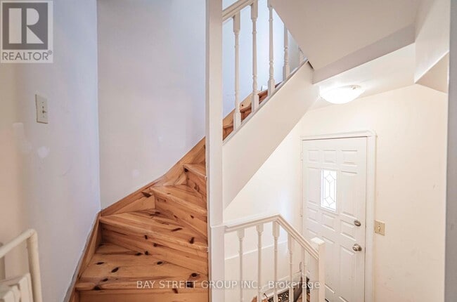 Photo du bâtiment - 65 Spadina Rd