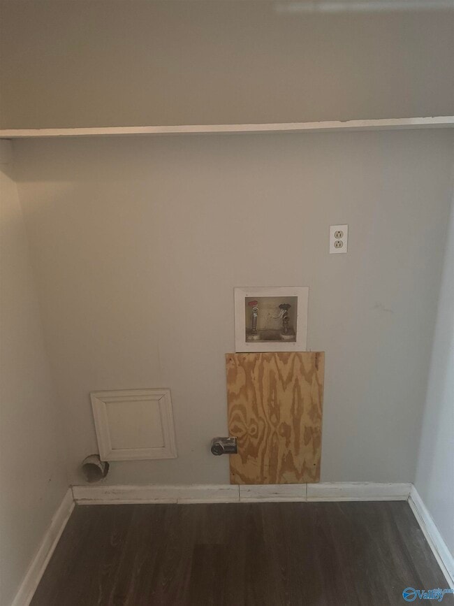 Building Photo - 1505 Halston Cir NW