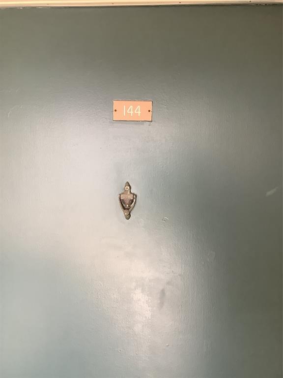 Foto del edificio - 250 El Dorado Blvd