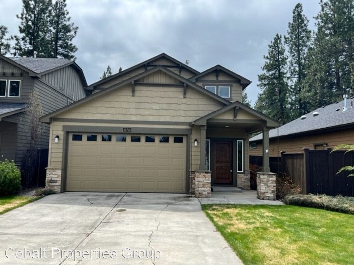 3 br, 2.5 bath House 19701 Aspen Meadows... House Rental in Bend