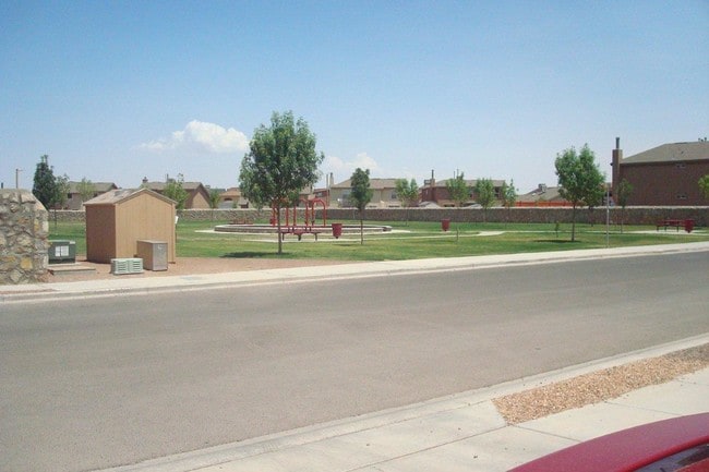 Building Photo - 11728 Mesquite Bush Dr