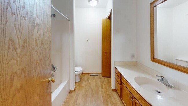 Foto del edificio - 3029 Stonewall Dr