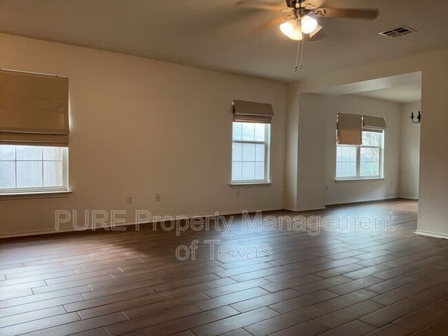 Building Photo - 1716 Amistad Way