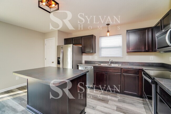 Building Photo - The Lifestyle You Deserve.