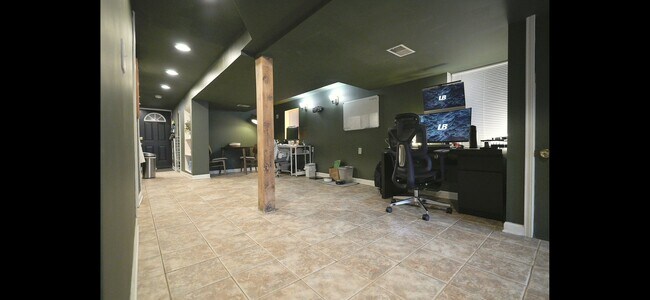 Foto del edificio - 2333 S Hoyne Ave