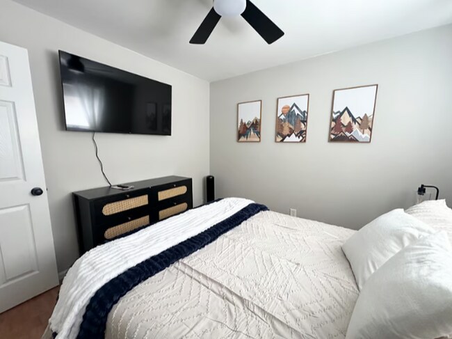 Foto del edificio - 316 E Brookside St