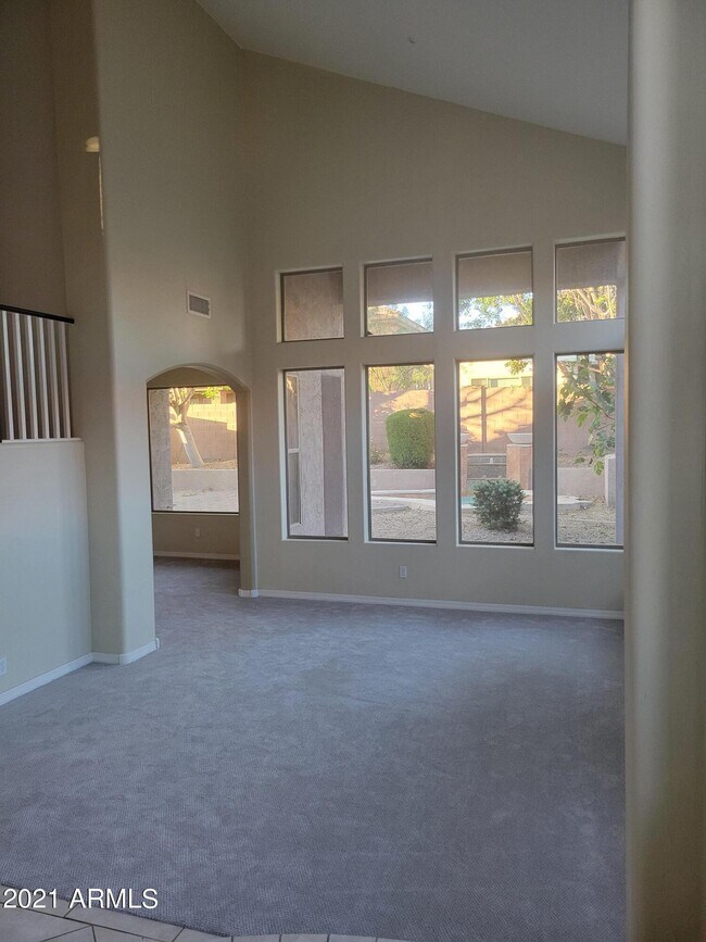 Building Photo - 7674 E San Fernando Dr