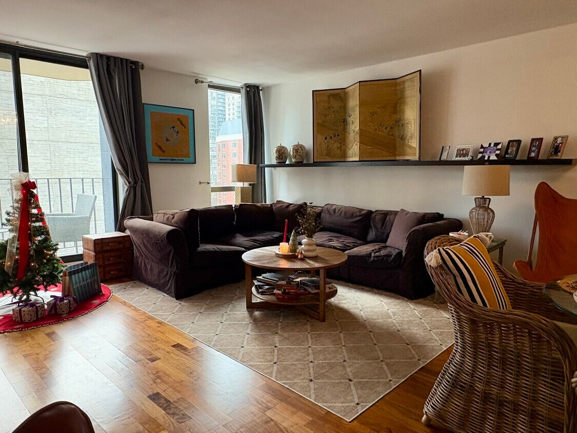 Foto principal - 70 W Huron St