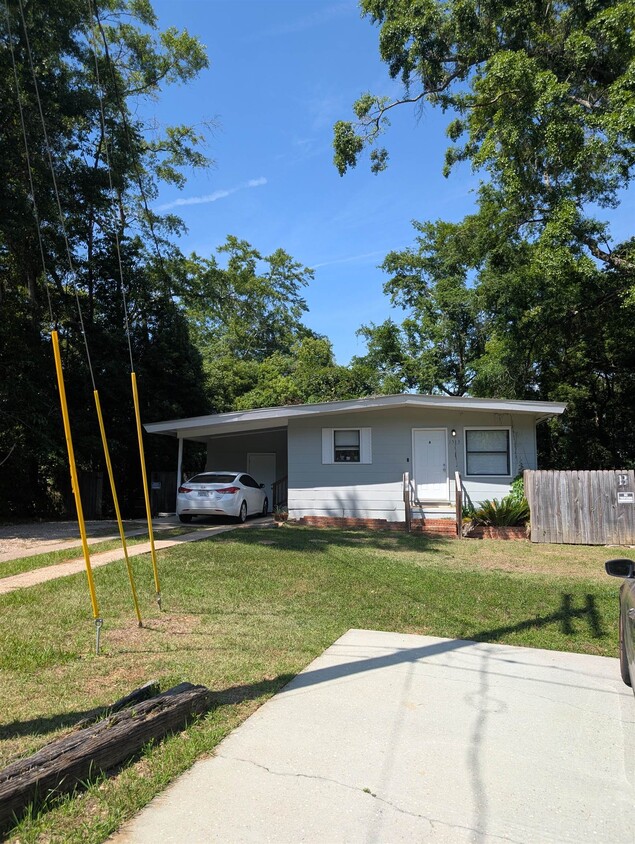 Foto principal - 1513 Atkamire Dr