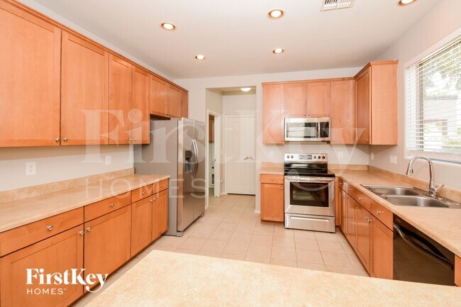 Building Photo - 16430 W Prickly Pear Trail