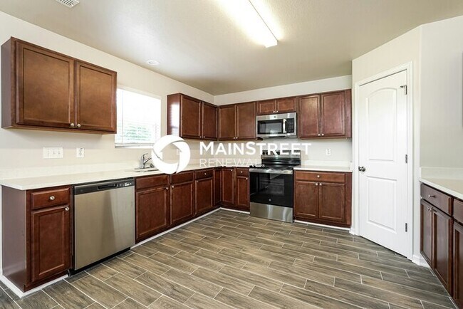 Foto del edificio - 4 Bedroom Pet-Friendly Home in GREENSBORO,...