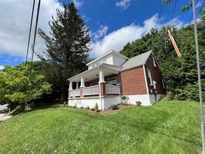 Building Photo - 307 Ellett Rd