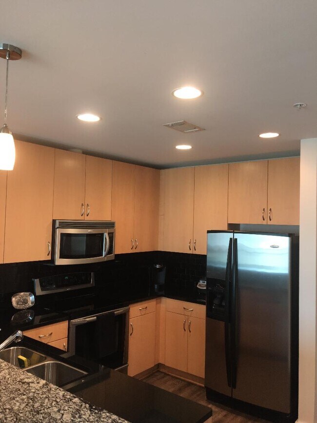 Foto del edificio - 777 N Ashley Dr