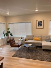 Building Photo - 3505 NE Creston Ave