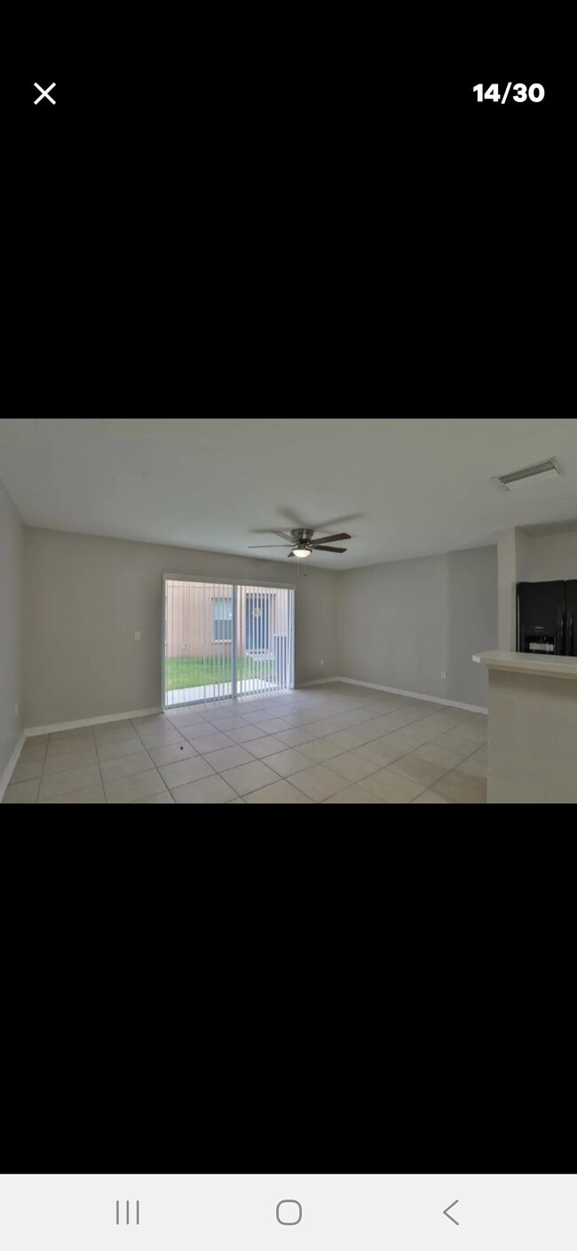 Foto del edificio - 6932 Hawthorne Trace Ln