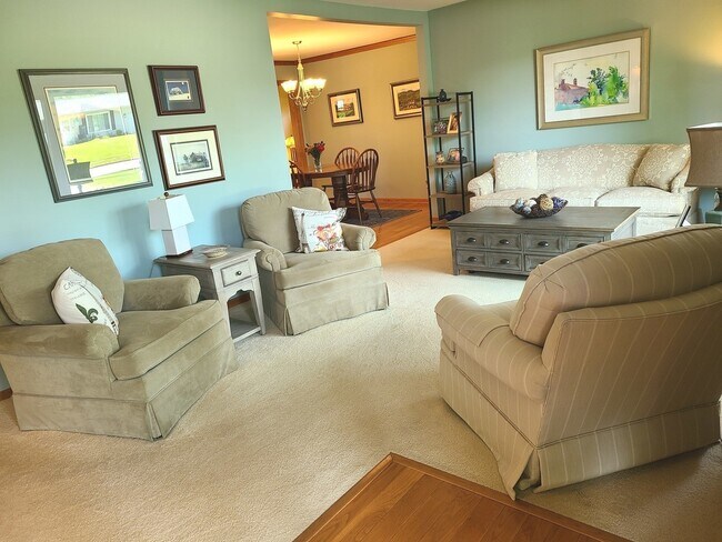 Building Photo - 390 Arrowhead Trail