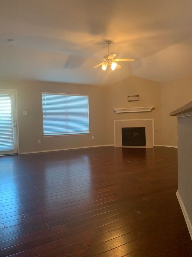 Single story 3 bed-Keller ISD - Single story 3 bed-Keller ISD House