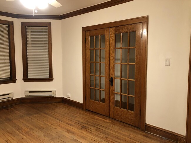 Foto del edificio - 3075 N Davlin Ct
