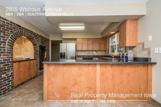 Building Photo - 2816 Watrous Ave