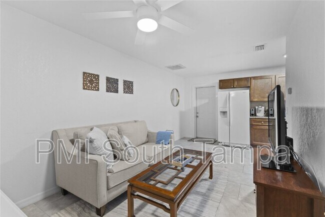 Foto del edificio - 2874 38th Ave N