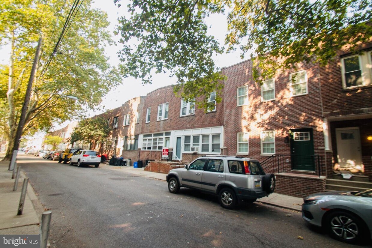 Primary Photo - 2110 S Norwood St