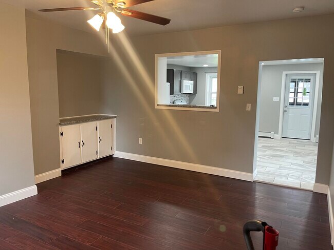 Sala de estar - 202 Jefferson St