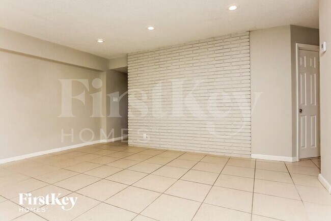 Foto del edificio - 2550 NE 8th Terrace