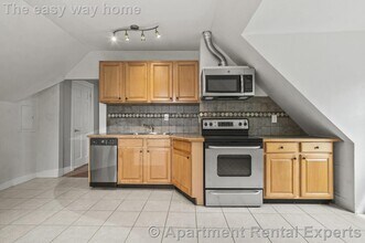 Building Photo - 8 Marbury Terrace
