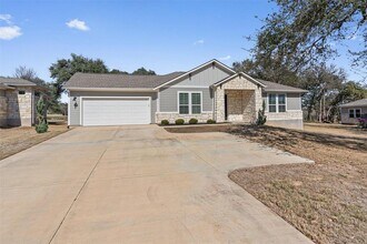 Building Photo - 108 Charming Redbud Ln
