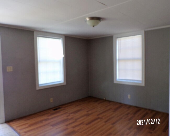 Building Photo - 1015 Parker St