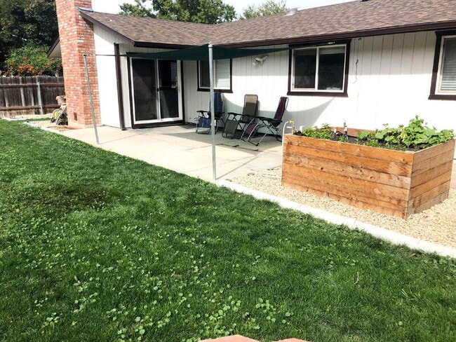 Building Photo - 4135 S Minuteman Way