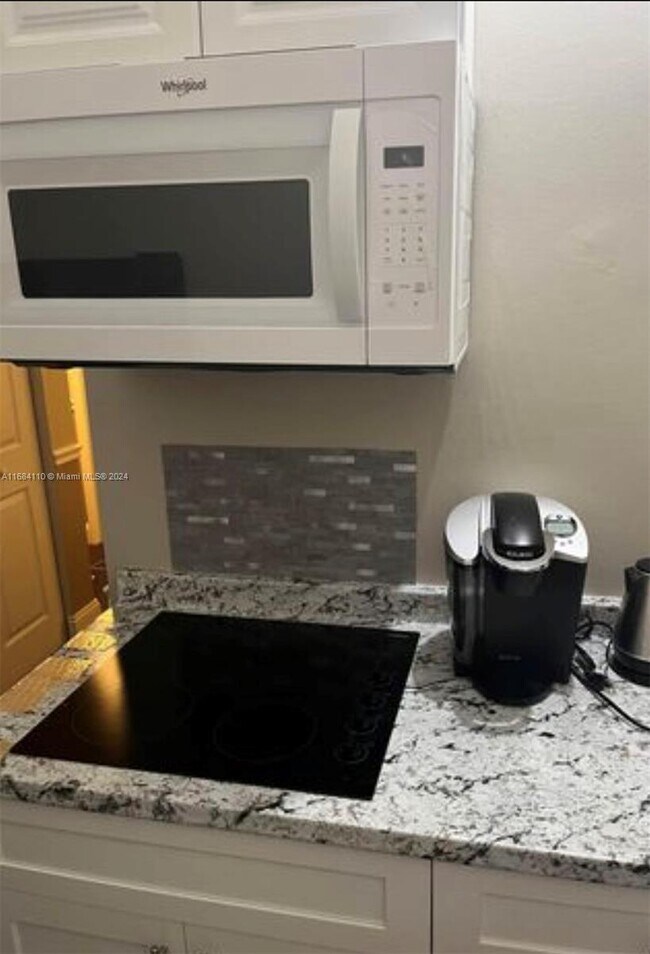 Foto del edificio - 12105 NW 32nd Manor