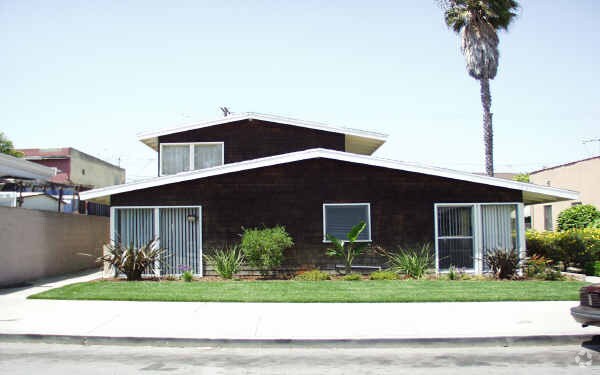 Foto del edificio - 1321 Roycroft Ave