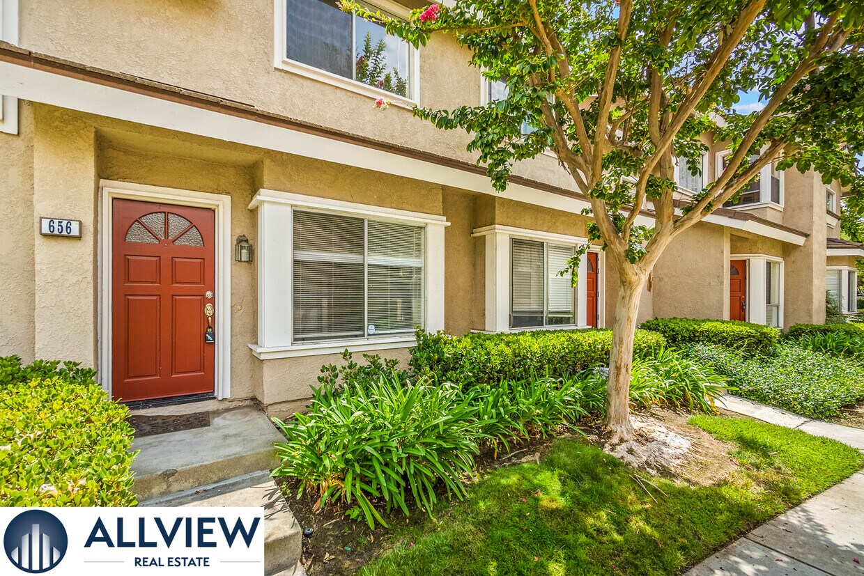 656 Springbrook N, Irvine, CA 92614 Townhome Rentals in Irvine CA