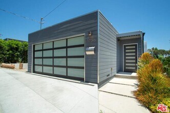 Building Photo - 3756 Brilliant Dr