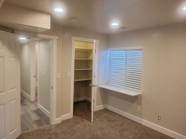 Foto del edificio - Herriman Basement Apartment