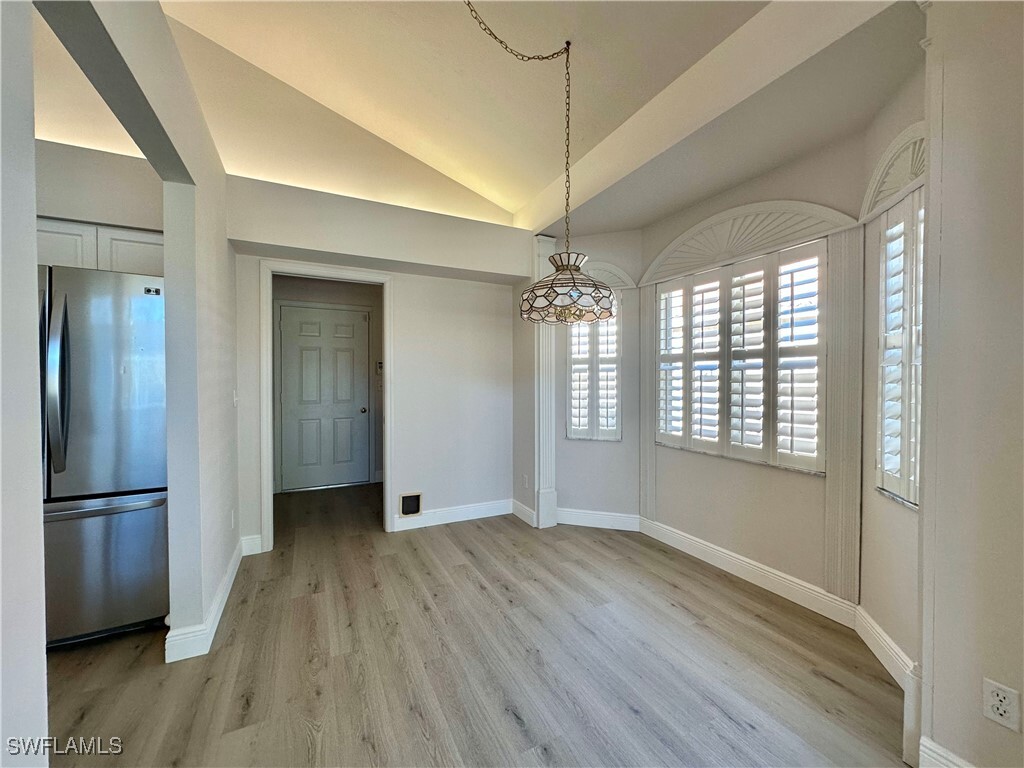 Building Photo - 200 Lady Palm Dr