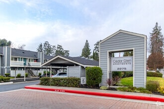 Building Photo - Cedar Glen