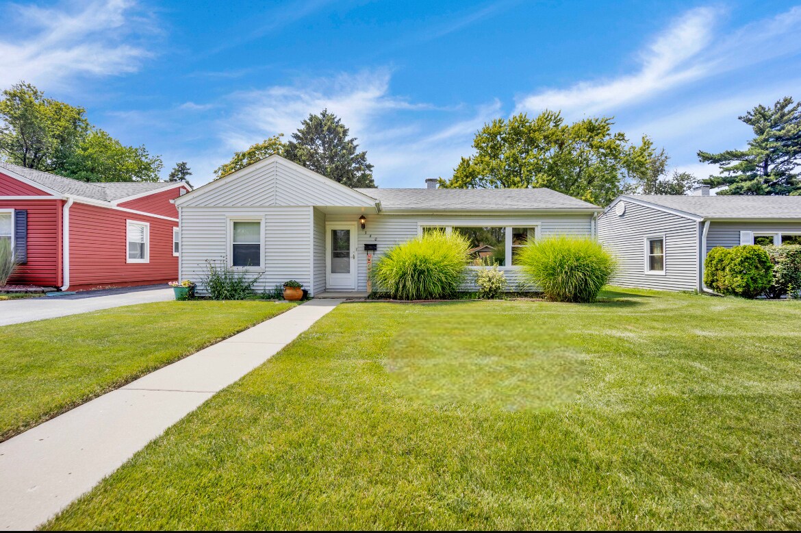 Foto principal - 340 S Lodge Ln