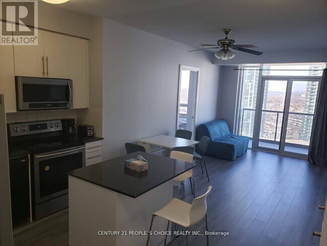 Photo du bâtiment - 330 Burnhamthorpe Rd W