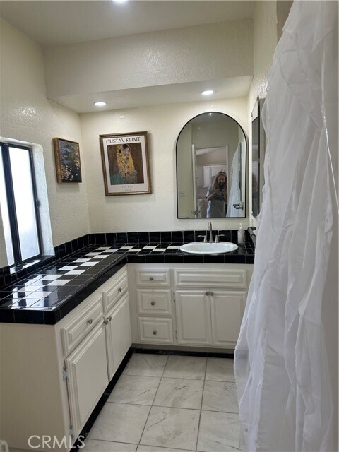 Foto del edificio - 28300 Alessandro Blvd